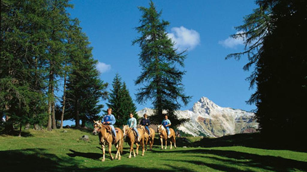 Panorama Vital Hotel Rimmele Tirolo Exterior photo